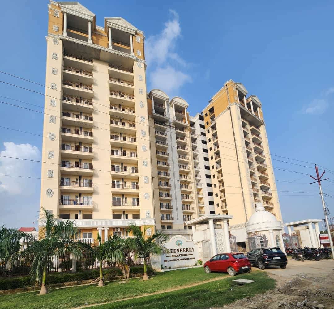 2 BHK Flat/Apartment for Sell in Greenberry Signature, Vrindavan Yojna-2, Lucknow